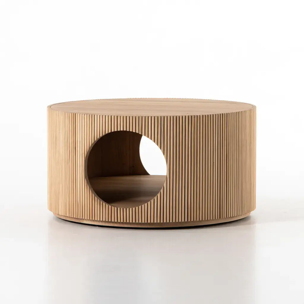 Mesa de centro redonda con abertura circular - beige